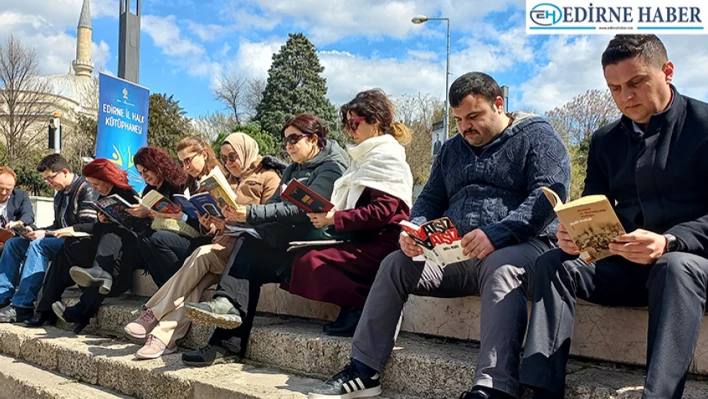 'Kütüphane İyileştirir' teması ile kitap okuma etkinliği gerçekleştirildi