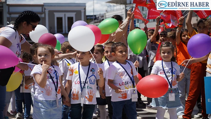 LÖSEV farkındalık yürüyüşü düzenledi