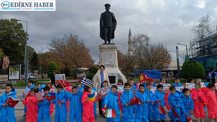 Minik öğrencilere haklarını öğreten etkinlik