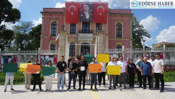 Öğrenciler ETUS zammını protesto etti, 'Bu karar ile adeta aldatıldık'
