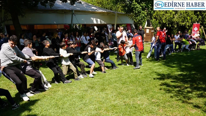 Öğrenciler piknikte doyasıya eğlendi