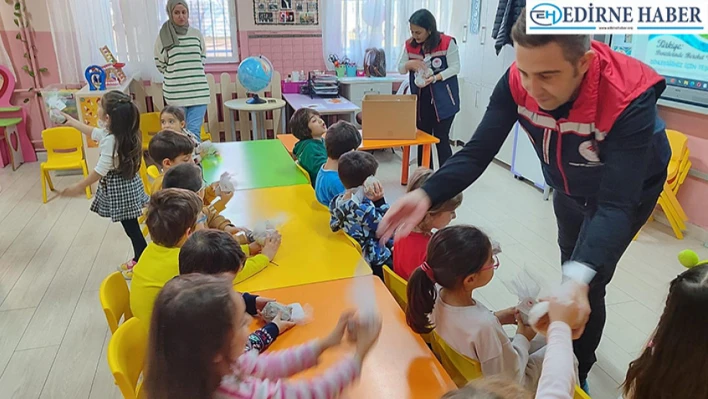 Öğrencilere Balık ve Çevre Bilinci Eğitimi