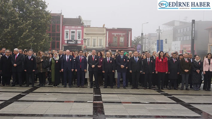 Öğretmenler Günü dolayısıyla tören düzenlendi