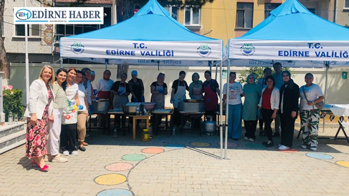 Okul Aile Birliği'nden gönülleri ısıtan lokma şenliği