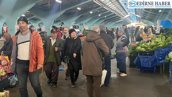 Pazartesi Pazarı'nda yoğunluk