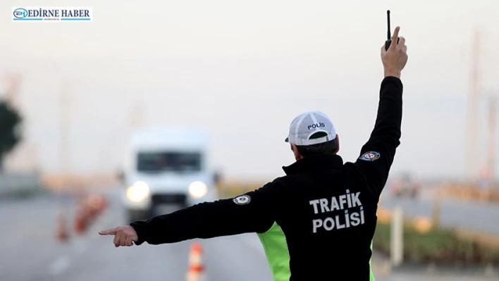 Polis ekiplerinden kış lastiği denetimi