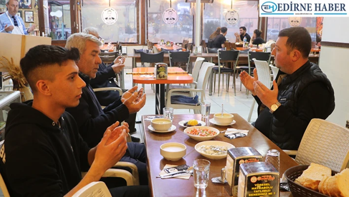 Ramazanın ilk gününde son iftar serhat kenti Edirne'de yapıldı