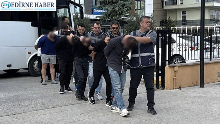 Şehit ailesini dolandıran 10 zanlı tutuklandı