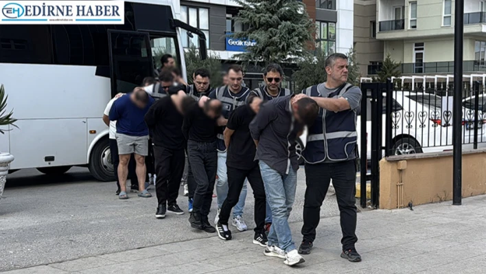 Şehit ailesini dolandıran 11 şüpheli adliyede