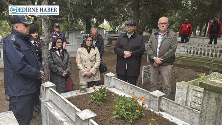 Şehit Tikveşli ve Akyüz kabri başında anıldı