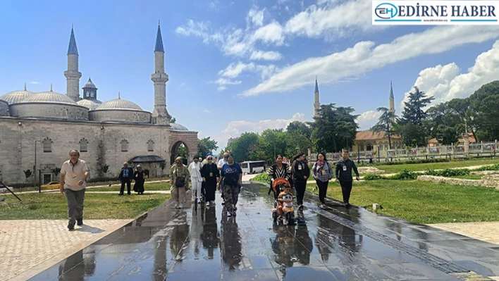 Selimiye Meydanı foseptik atıkla doldu