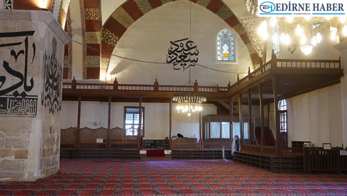 Şen: 'Selimiye'nin yapısı, Eski Cami'nin yazısı, Üç Şerefeli Camii'nin ana giriş kapısı'