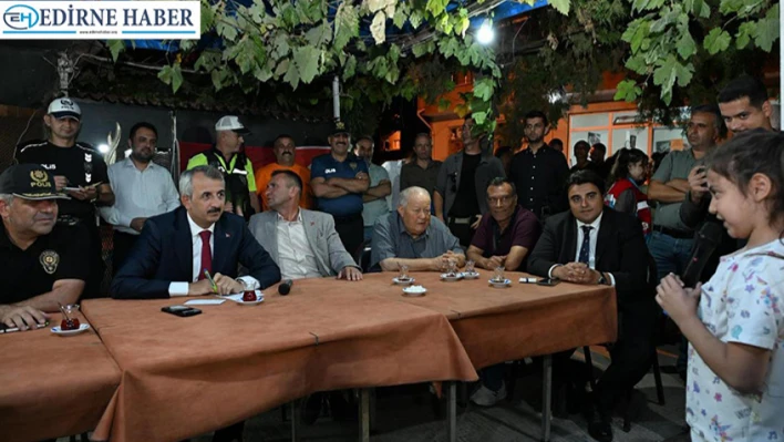Sezer, mahalle sakinleri ile bir araya geldi