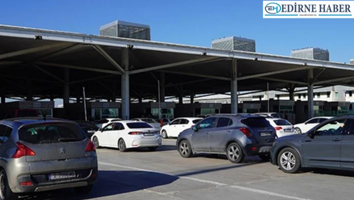 Sınır kapılarından 10 ayda 12 milyona yakın yolcu geçti