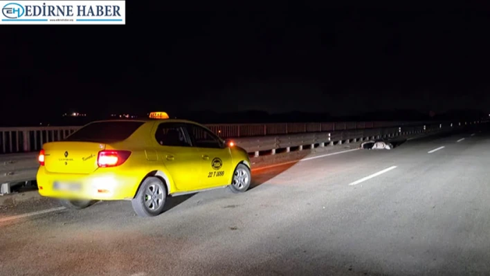 Taksi ile elektrikli motosiklet çarpıştı: 2 kişi yaralandı