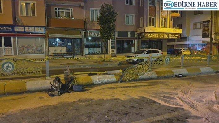 Taksiyle çarpışan otomobilin sürücüsü yaralandı