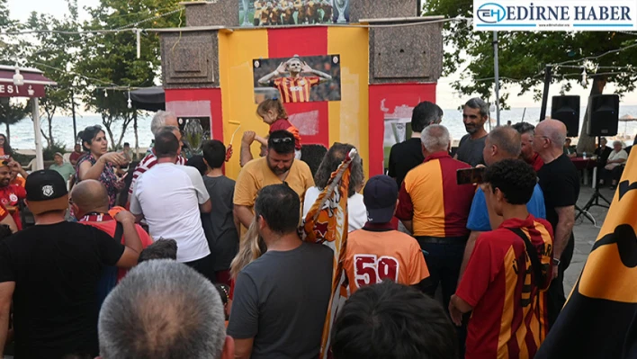Taraftar Çeşmesi, Galatasaray'ın renklerine boyandı