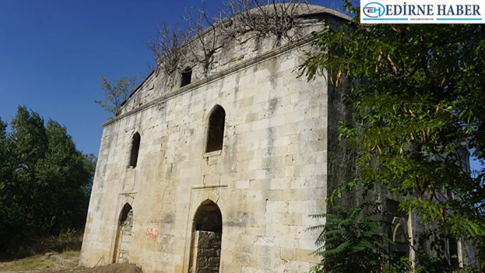 Taşkınlarla zarar gören tarihi Kasımpaşa Camii restore edilecek