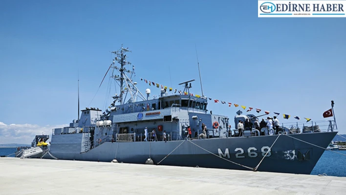 TCG Akçakoca mayın gemisi Enez Limanı'nda ziyarete açıldı