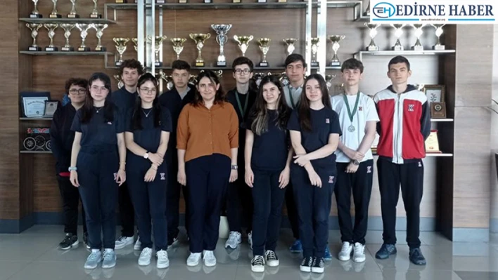 TED Edirne Koleji öğrencileri matematik yarışmasında büyük başarı elde etti