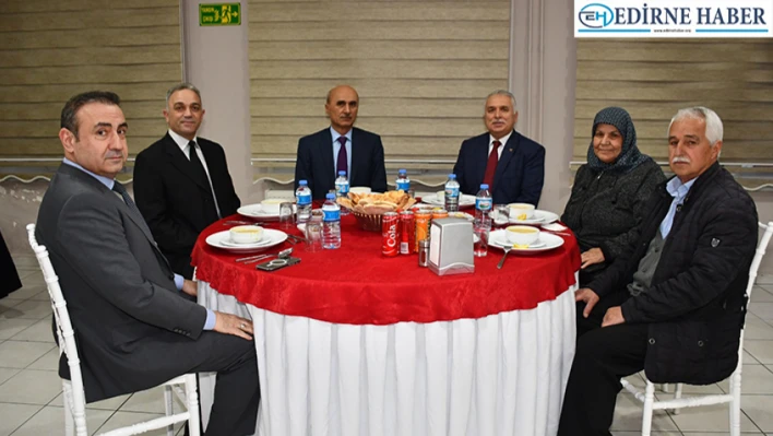 Tekirdağ Valisi Yıldırım, şehit aileleri ve gazilerle iftar yaptı