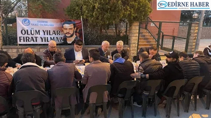 Ülkü Ocakları üyeleri iftar yemeğinde bir araya geldi