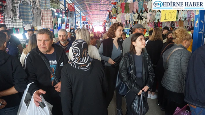 Ulus Pazarı en kalabalık günlerinden birisini yaşadı