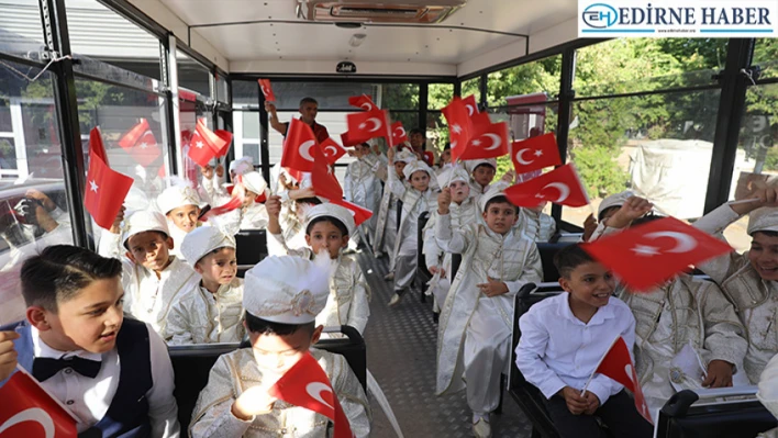Vakıflar Bölge Müdürlüğünce sünnet şöleni düzenlendi