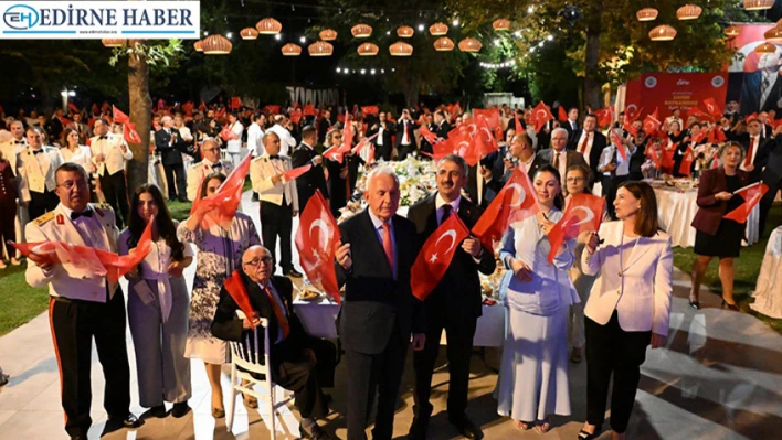 Vali Sezer '30 Ağustos milletimizin yeniden şahlanışıdır'