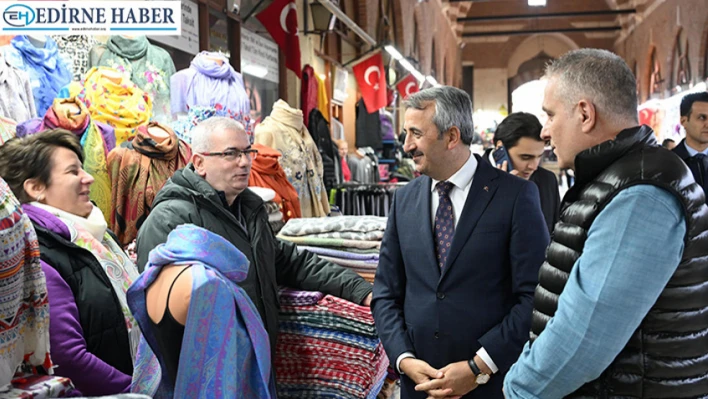 Vali Sezer, tarihi çarşı esnafıyla bir araya geldi