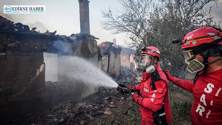 Yangına müdahale devam ediyor