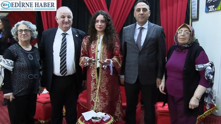 Evlilik kredisi alan çiftler için temsili kına gecesi düzenlendi