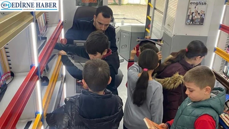 Gezici Kütüphane Tayakadın’da öğrencilerle buluştu