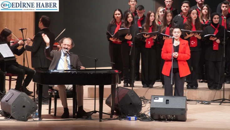 “Kim Var?” sahnesinde Yücel Arzen Hacıoğulları rüzgârı