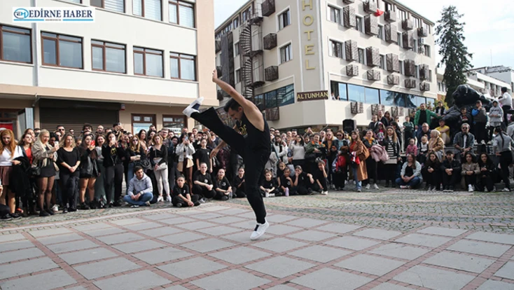 Saraçlar’da dans festivali ilgiyle izlendi