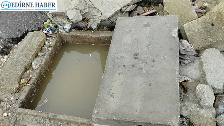 Üzeri açık bırakılan kanalizasyon hem sağlığı hem güvenliği tehdit ediyor