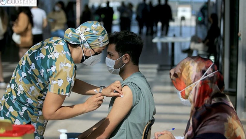 'Aşı olma' diyenlere inanan üniversite öğrencisi büyük pişmanlık yaşıyor