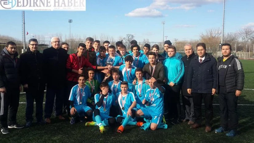 Okullar arası futbol müsabakaları düzenlendi