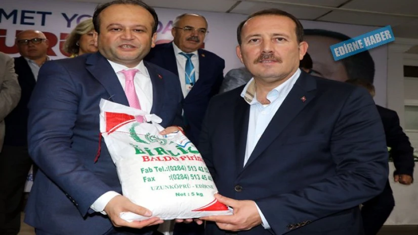 'Türkiye'nin en ufak bir açığını arıyorlar'