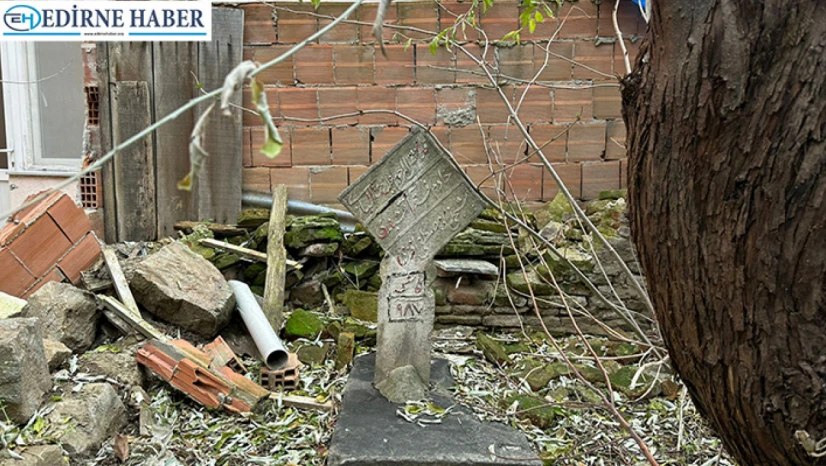 Bahçede ortaya çıkan 500 yıllık Osmanlı mezarı