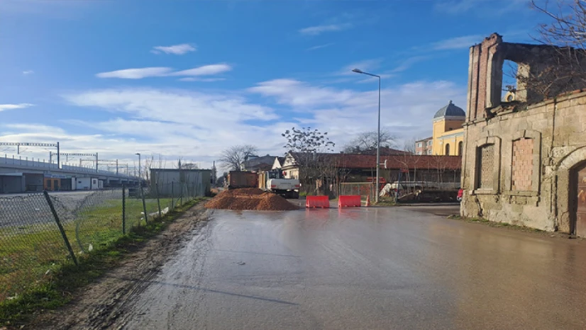 Darülhadis Caddesi'nde Trafik İki Günlüğüne Durduruldu