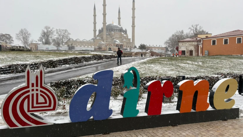 Edirne beyaza büründü