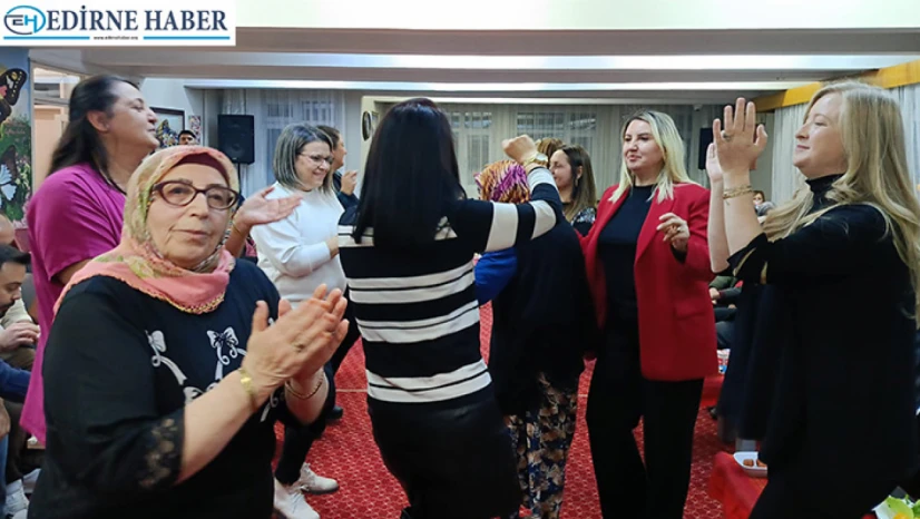 Huzurevinde geleneksel sıra gecesi renkli görüntülere sahne oldu