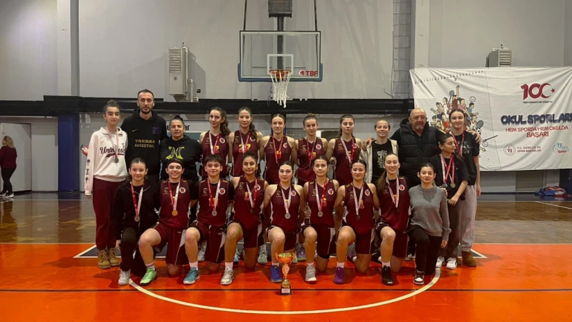 IC TREDAŞ Spor Kulübü U18 Kız takımı, il şampiyonu oldu