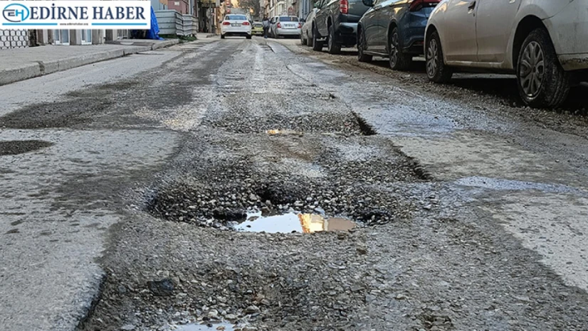 Kaleiçi sakinleri, bozulan yollardan, toz-topraktan şikayetçi değilmiş!....