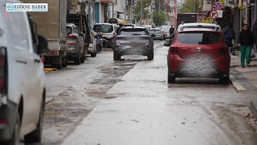 Kazdılar bıraktılar: Sürücülerin mayın tarlasına dönen yolla imtihanı