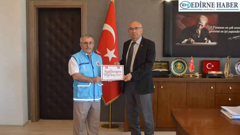 Lüleburgaz Kaymakamı Yüce, vekaletle kurban bağışında bulundu