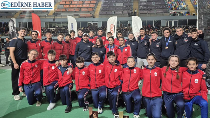 TED Edirne Koleji Kürek Kulübü sezona kupalarla başladı