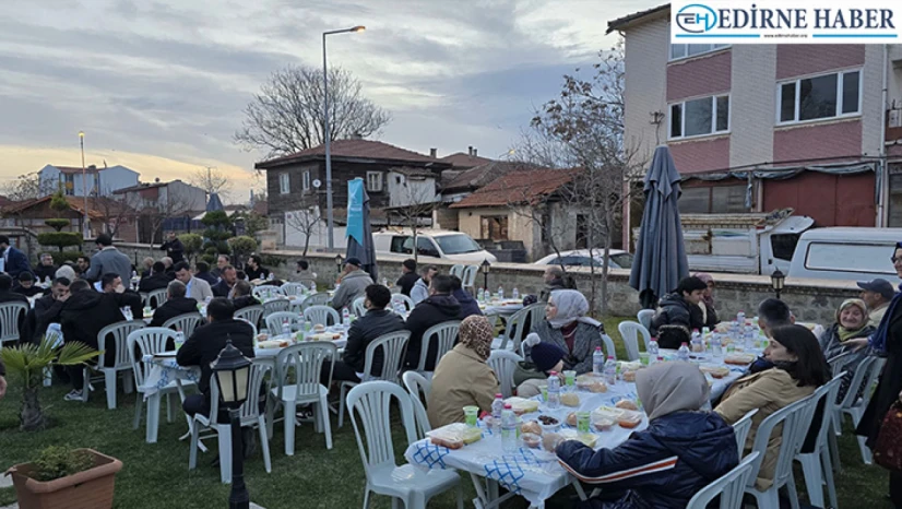 TÜGVA Edirne iftar programı düzenledi