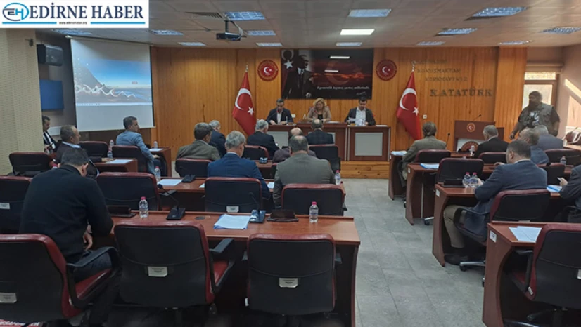 Turpçular köyü imar planı meclis üyelerine sunuldu